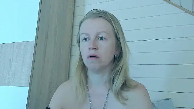 Snapshot of I_AM_MILF chatting on 07.29.26 I AM MILF online show from 07.29.26