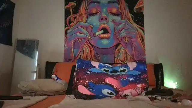 EnticingAaliyah online show from 10.10.25