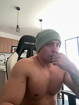 Snapshot of Hot_deep_dick chatting on 03.21.25 Hot deep dick online show from 03.21.25