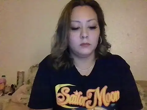 Snapshot of YOUNGFLICKA chatting on 11.21.25 YOUNGFLICKA online show from 11.21.25