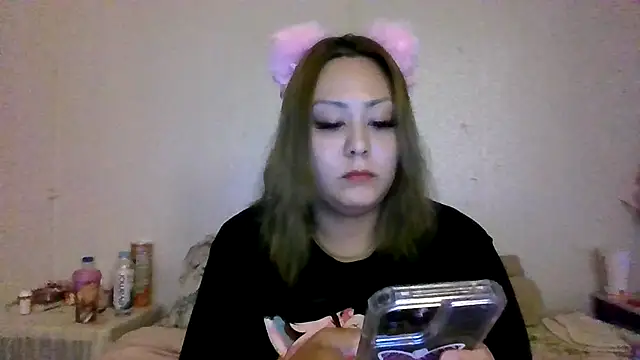 Snapshot of YOUNGFLICKA chatting on 11.23.25 YOUNGFLICKA online show from 11.23.25