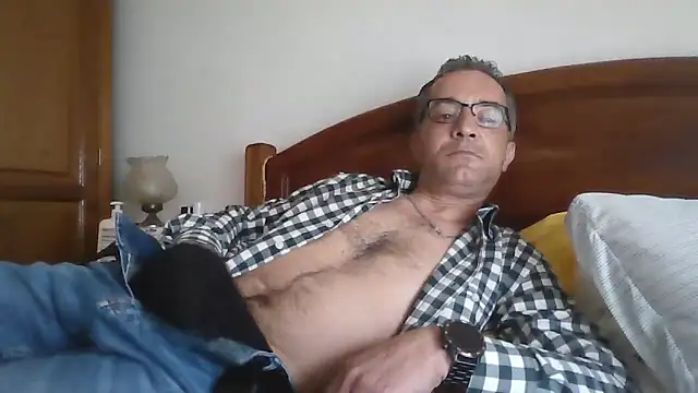 CarlosRocha73 online show from 04.14.26