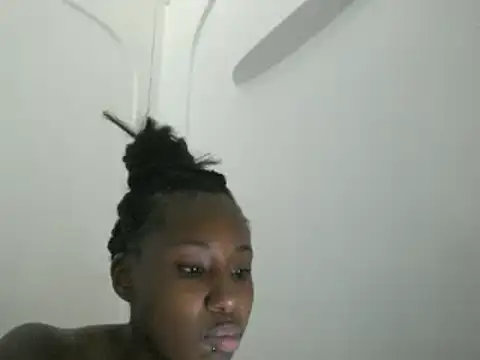 Xochillovemoney2 online show from 09.09.25