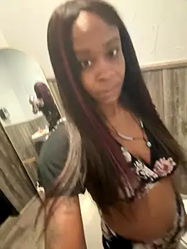 queenGypsy24 online show from 10.06.25
