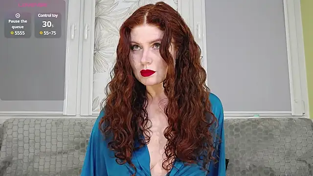 Snapshot of Hetera chatting on 03.18.25 Hetera online show from 03.18.25