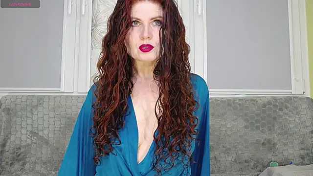 Hetera online show from 12.02.25