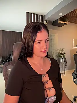 Carolina Novoa online show from 11.03.25