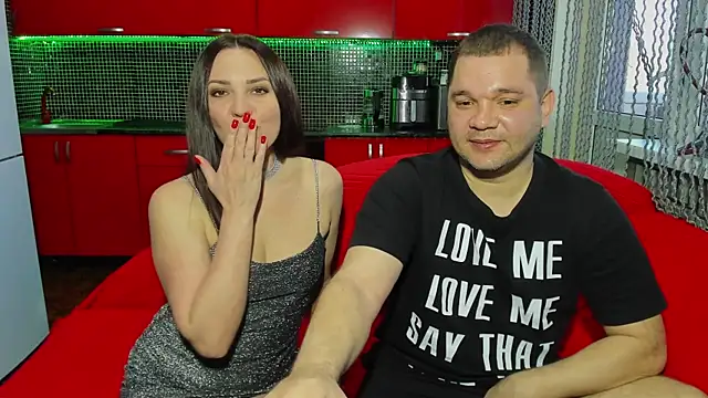 Snapshot of sladkayapara2019 chatting on 04.14.26 sladkayapara2019 online show from 04.14.26