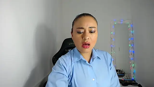 Snapshot of ReyleDoll chatting on 01.09.25 ReyleDoll online show from 01.09.25