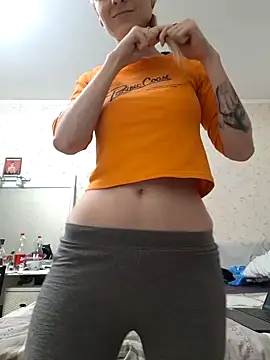 YogisticJuli666 online show from 01.27.25