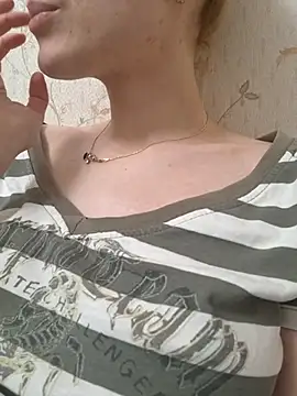 YogisticJuli666 online show from 03.05.25