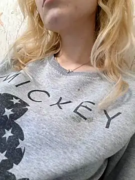 YogisticJuli666 online show from 03.07.25