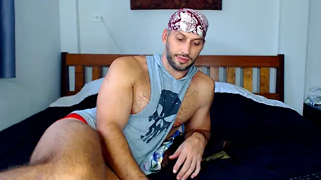 Snapshot of RONNIE_X chatting on 11.05.25 RONNIE X online show from 11.05.25