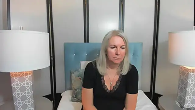 EricaTop online show from 11.10.25