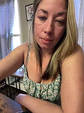 Snapshot of _NinaLuvSins_ chatting on 02.28.26 NinaLuvSins online show from 02.28.26