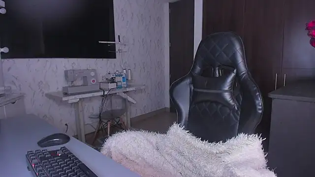 Lisegg  online show from 12.13.24