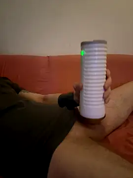 Snapshot of LionBoy1976 chatting on 09.28.25 LionBoy1976 online show from 09.28.25