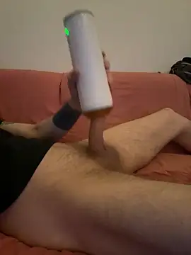 Snapshot of LionBoy1976 chatting on 10.04.25 LionBoy1976 online show from 10.04.25