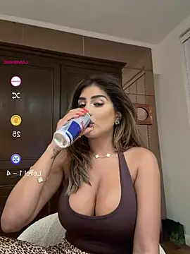 Snapshot of ArabicBarbie chatting on 07.22.26 ArabicBarbie online show from 07.22.26