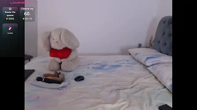 Snapshot of bunnymilf1 chatting on 08.05.26 bunnymilf1 online show from 08.05.26