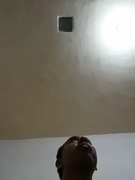 Snapshot of desnudo_Sexoxo chatting on 12.17.24 desnudo Sexoxo online show from 12.17.24