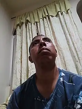 Snapshot of desnudo_Sexoxo chatting on 12.30.24 desnudo Sexoxo online show from 12.30.24