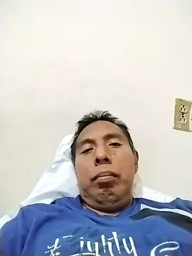 Snapshot of desnudo_Sexoxo chatting on 10.30.25 desnudo Sexoxo online show from 10.30.25