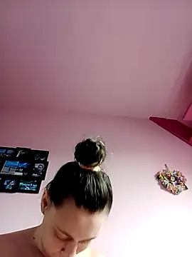 Snapshot of SexyAmanda32 chatting on 02.07.25 SexyAmanda32 online show from 02.07.25