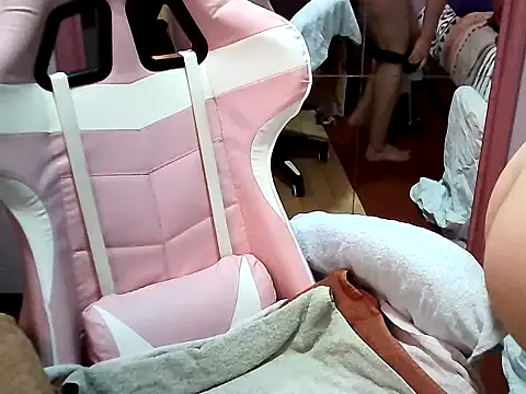 Snapshot of SexyAmanda32 chatting on 02.15.25 SexyAmanda32 online show from 02.15.25