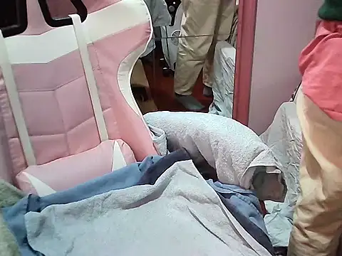 Snapshot of SexyAmanda32 chatting on 02.27.25 SexyAmanda32 online show from 02.27.25