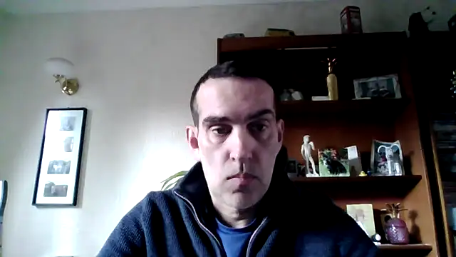 Snapshot of joegalea chatting on 04.03.26 joegalea online show from 04.03.26