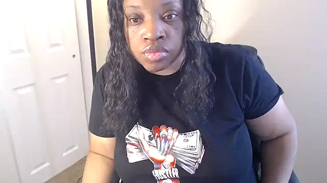 Sexymona1218 online show from 04.26.26