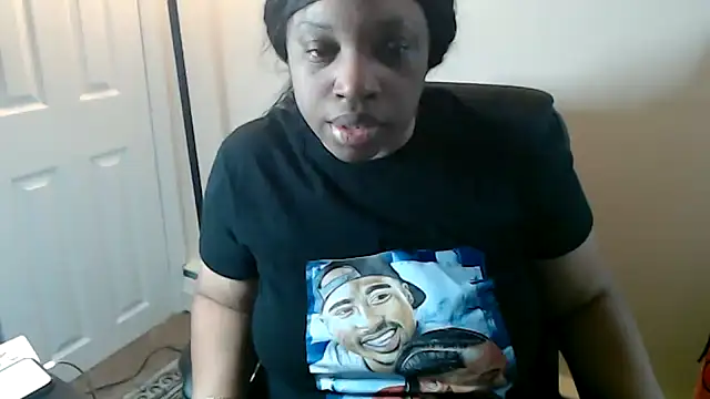 Sexymona1218 online show from 05.20.26