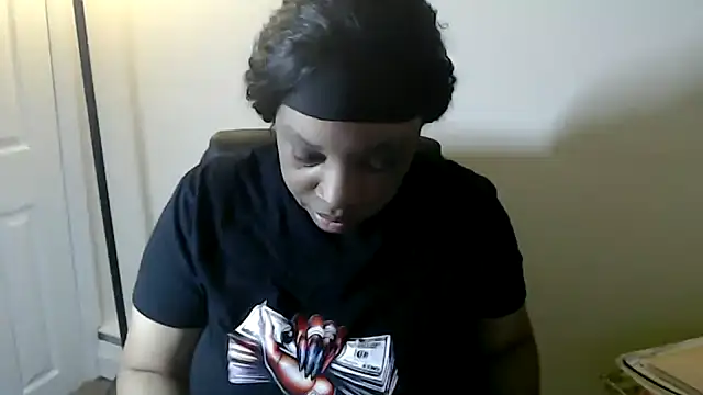 Sexymona1218 online show from 05.22.26