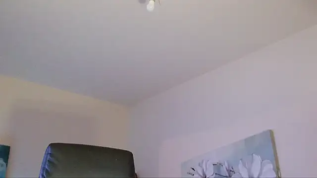 lara heaven online show from 11.20.25