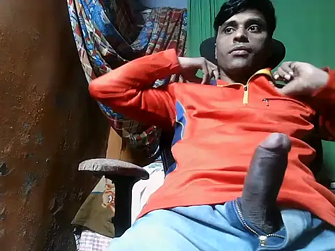 Snapshot of desiboy1101 chatting on 12.27.24 desiboy1101 online show from 12.27.24