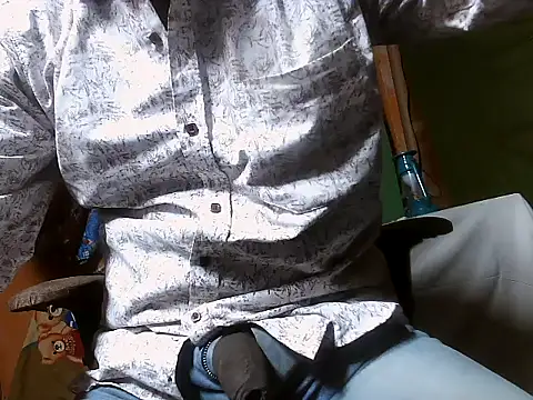 Snapshot of desiboy1101 chatting on 02.02.25 desiboy1101 online show from 02.02.25