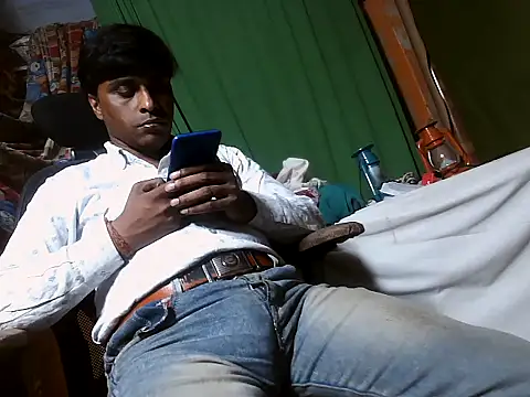 Snapshot of desiboy1101 chatting on 03.11.25 desiboy1101 online show from 03.11.25