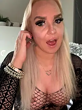 MIA-XXX online show from 11.02.25