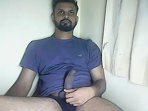 Snapshot of LifeLineSL chatting on 12.20.24 LifeLineSL online show from 12.20.24