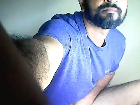 Snapshot of LifeLineSL chatting on 01.08.25 LifeLineSL online show from 01.08.25