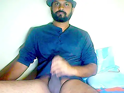 Snapshot of LifeLineSL chatting on 09.08.25 LifeLineSL online show from 09.08.25