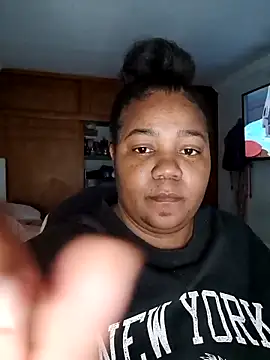 Snapshot of Daddys_girl1 chatting on 10.20.25 Daddys girl1 online show from 10.20.25