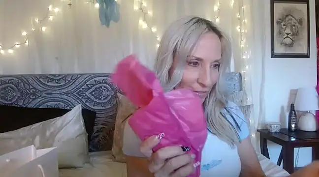 Sweet-Ginger online show from 03.15.25