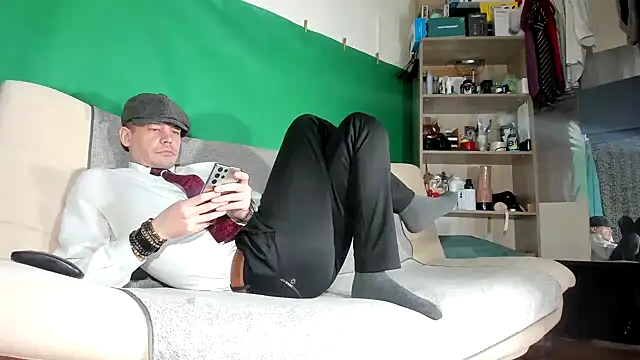 viraglaci18xh online show from 03.04.26