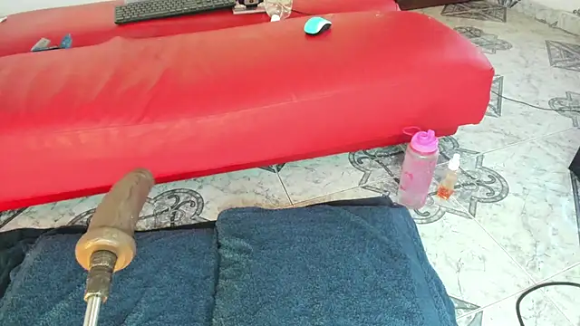 Snapshot of Dakotalove20 chatting on 11.16.25 Dakotalove20 online show from 11.16.25