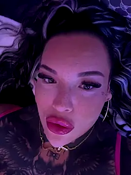  MelinaCurves  online show from 12.13.25