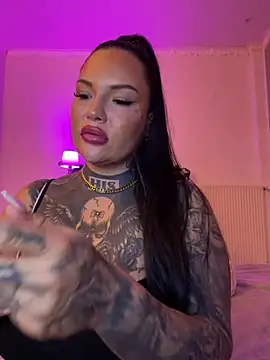  MelinaCurves  online show from 04.15.26