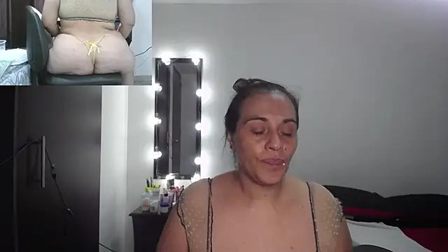 Snapshot of zoe_hotxxx chatting on 02.23.25 zoe hotxxx online show from 02.23.25