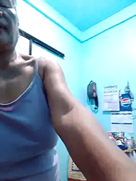 Snapshot of sexylizzy4u chatting on 02.02.26 sexylizzy4u online show from 02.02.26